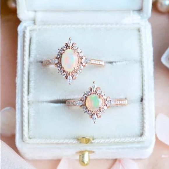 New 18K Rose Gold Opal Ring - Picture 4 of 4